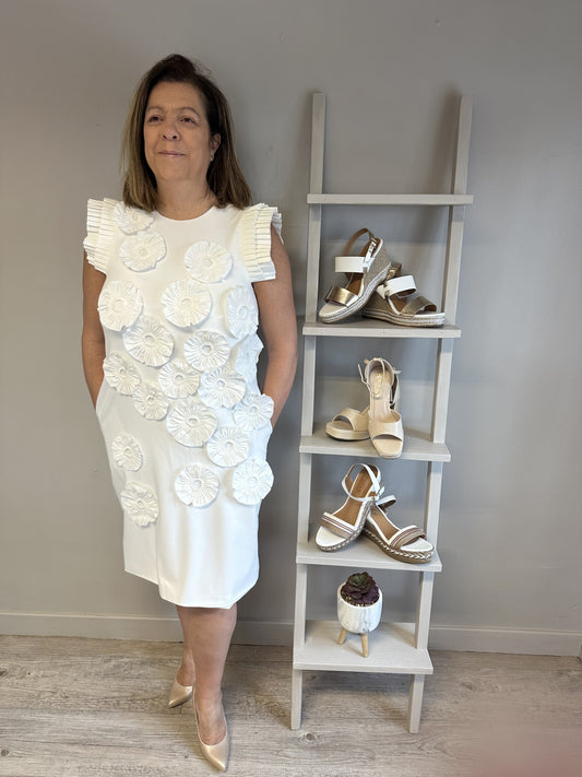 Malissa J Abstract Flower Shift Dress - White