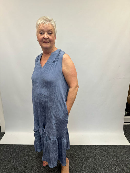 Malissa J Crinkle Denim Sleeveless Dress